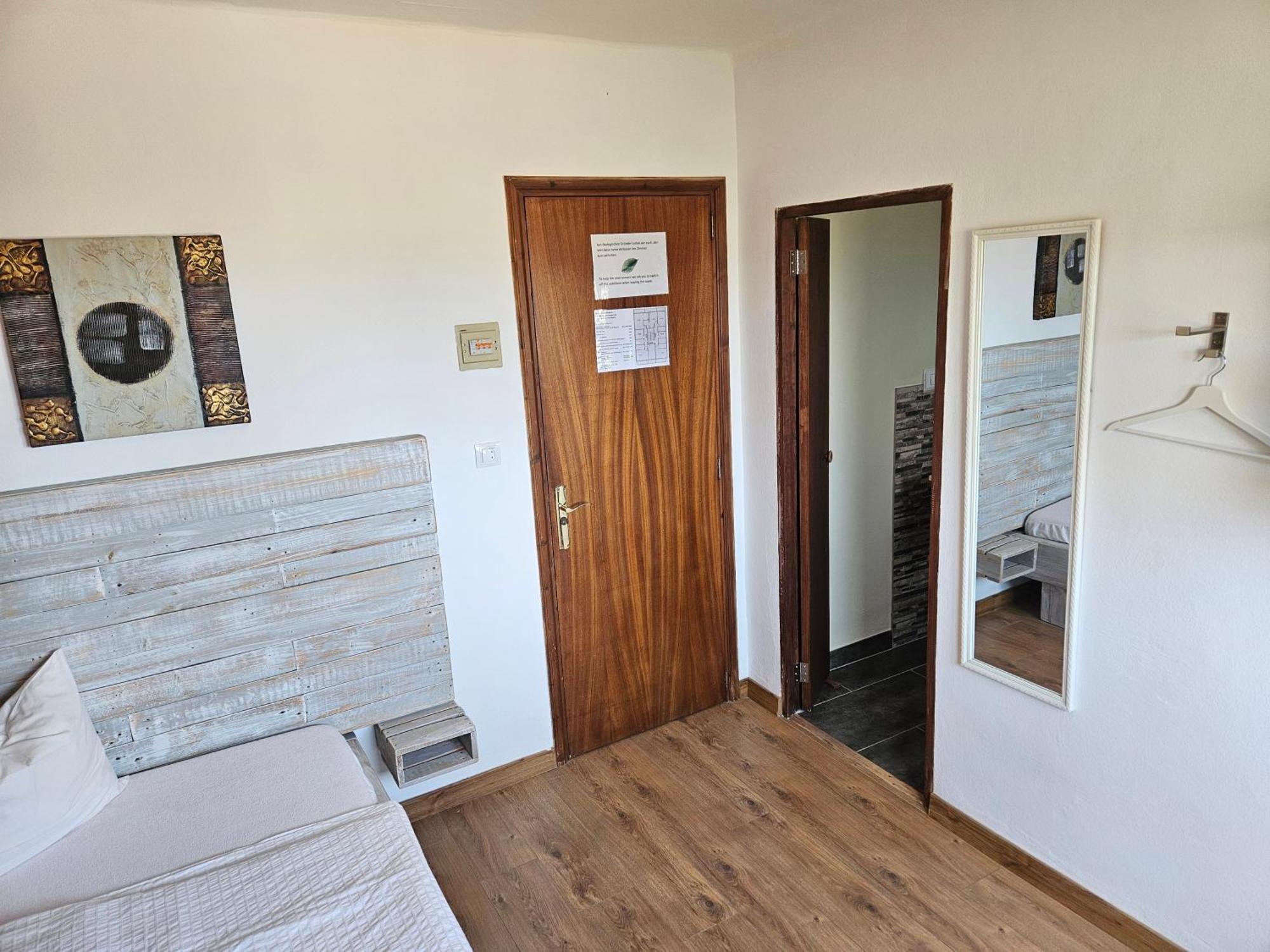 Seven Hostal Cala Millor  Εξωτερικό φωτογραφία